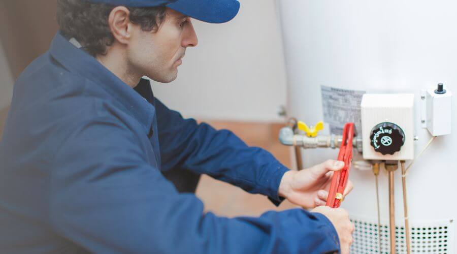 Local water heater installation in Somerville, TX